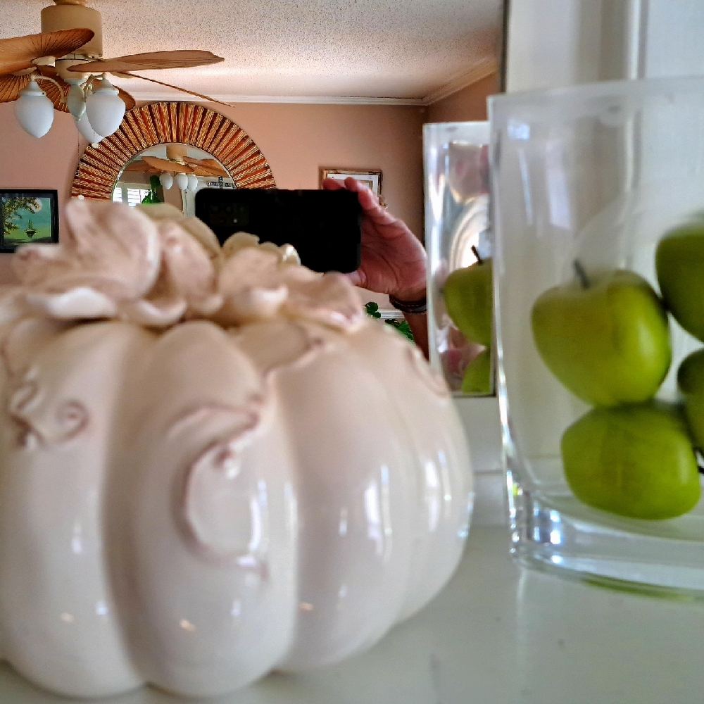 Elegant Ceramic Pumpkin - Picture 3 of 4